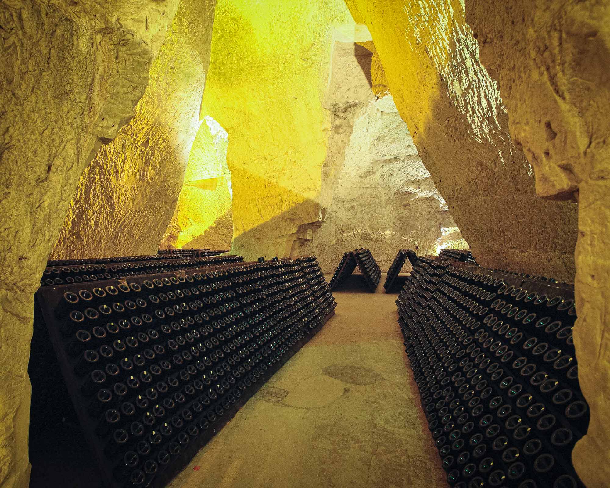 Bart-Deseyn-photographer-champagne-29 Champagne, remuage racks in the cellar of Champagne Taittinger
