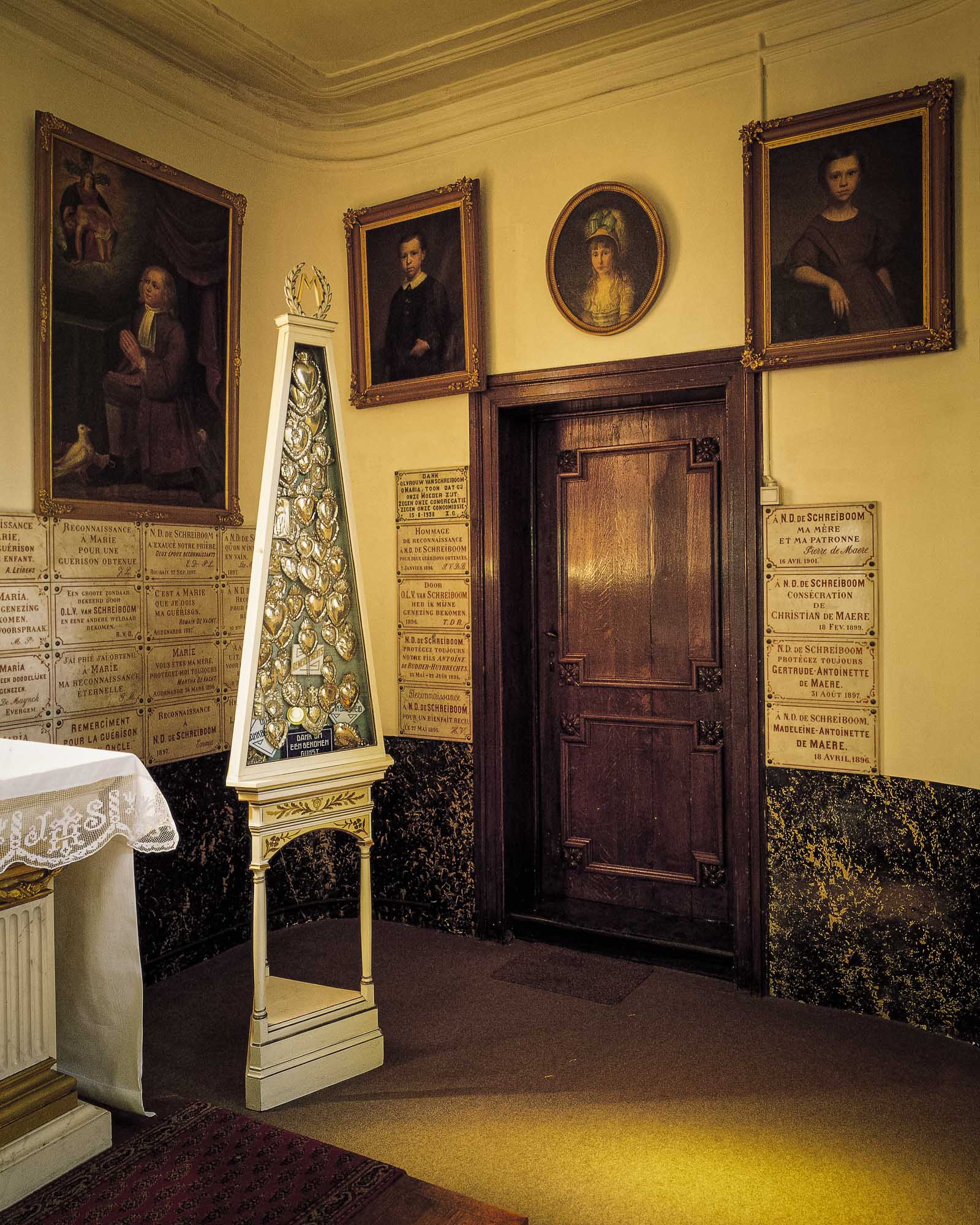 Bart-Deseyn-photographer-chapels-in Flanders-19 Chapels in Flanders, Schreiboomkapel, Gent